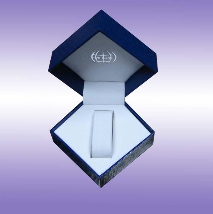 �ͺţ�A77